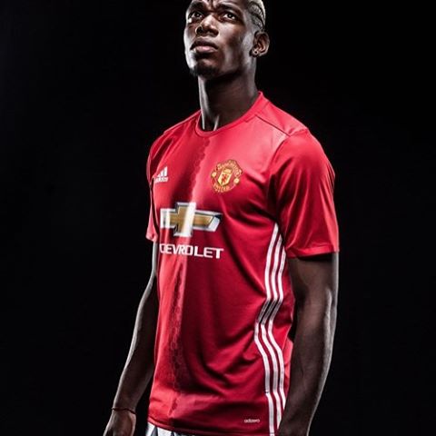 Pogba officially becomes a MANC . Grazi Pogba, no more a Bianconero . Your thoughts on the transfer
